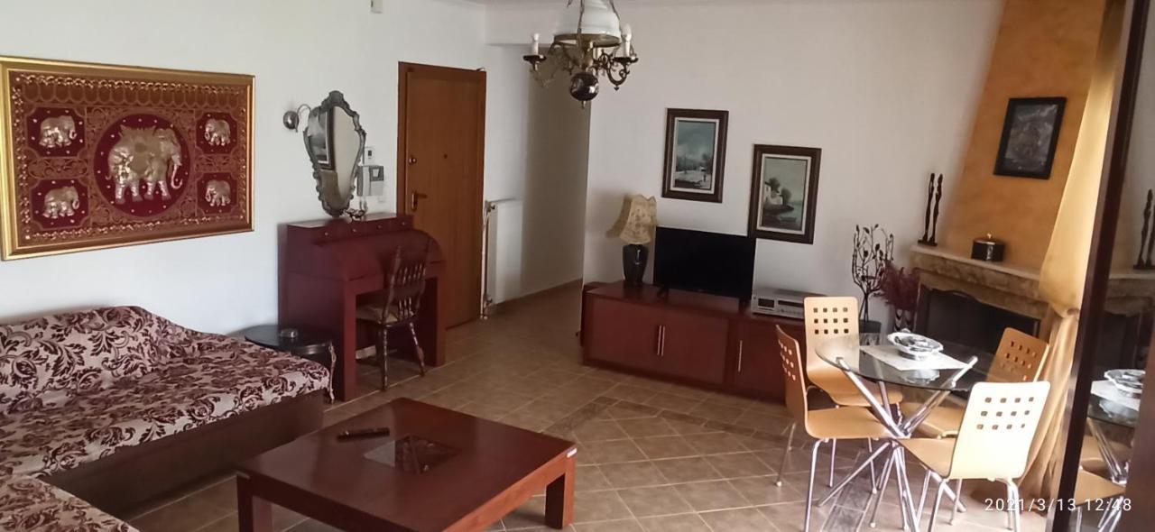 Ritsa Apartment Peraia  Bagian luar foto