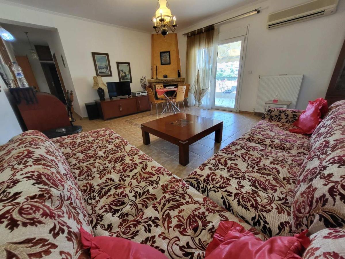 Ritsa Apartment Peraia  Bagian luar foto