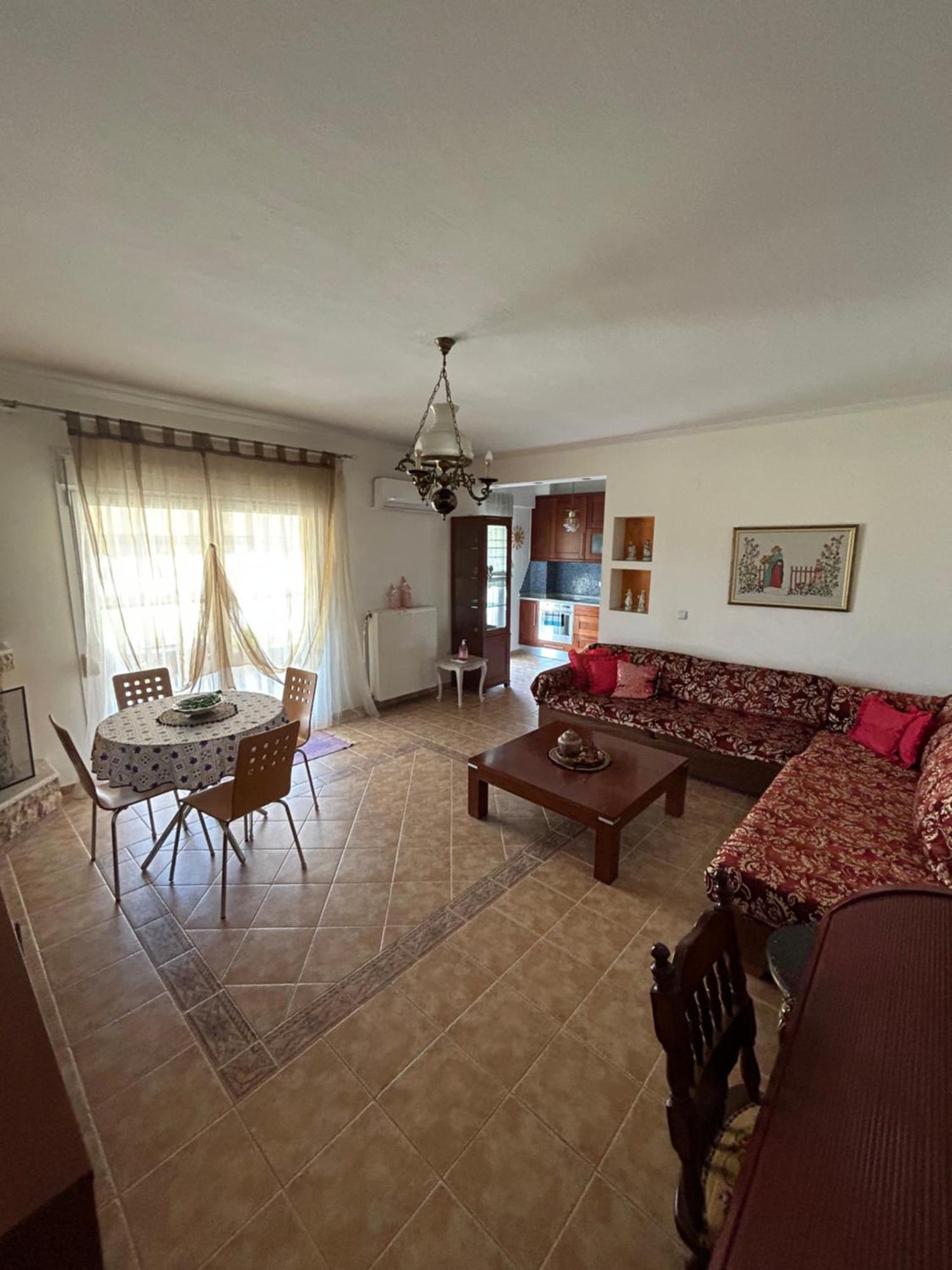Ritsa Apartment Peraia  Bagian luar foto