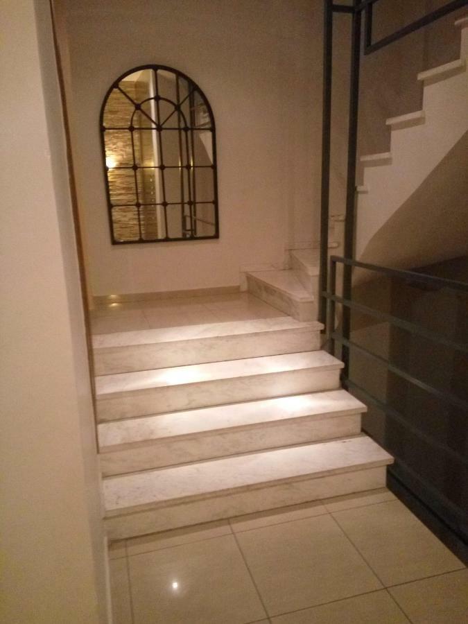 Ritsa Apartment Peraia  Bagian luar foto