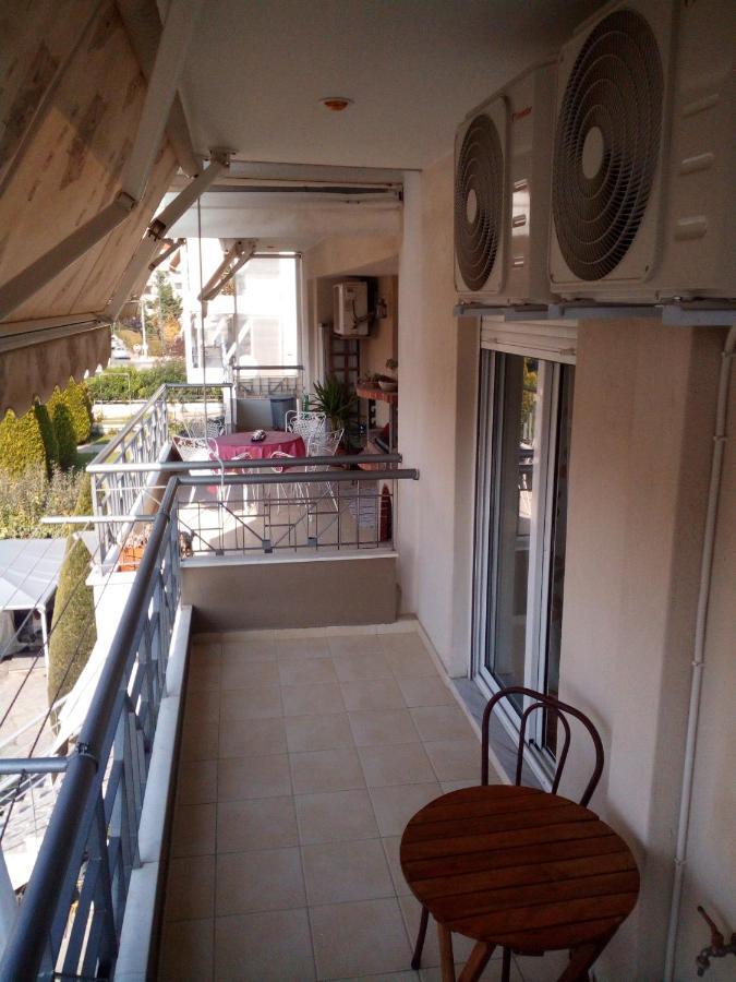 Ritsa Apartment Peraia  Bagian luar foto